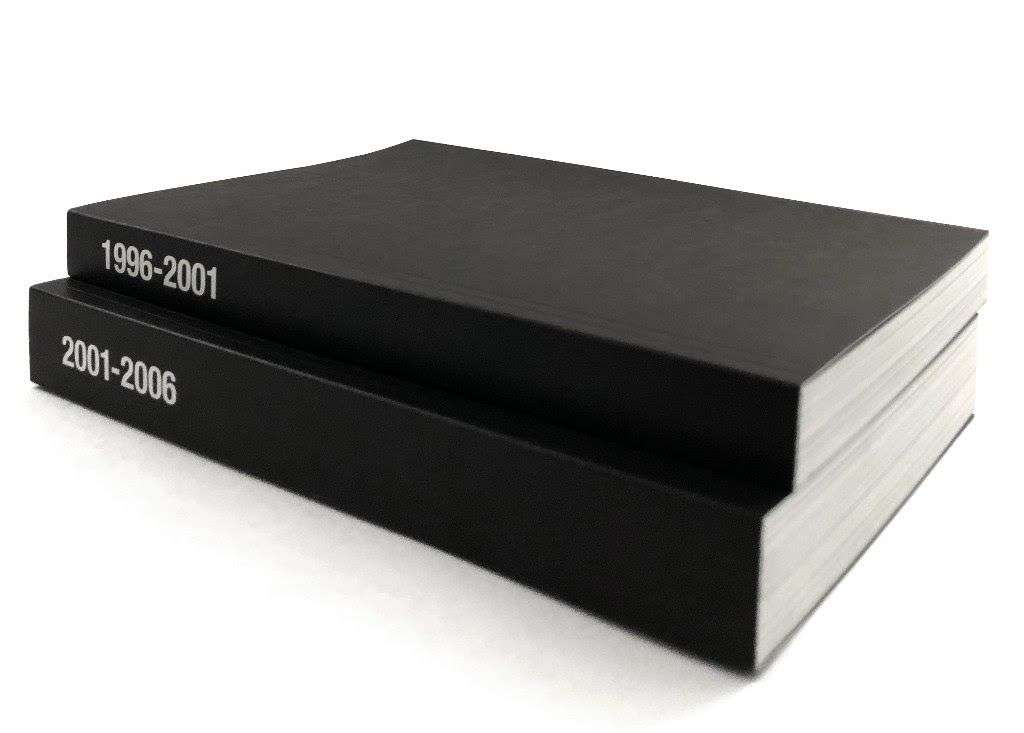 700 przepięknych stron z archiwami Rafa Simonsa – to napewno będzie modowa książka roku!