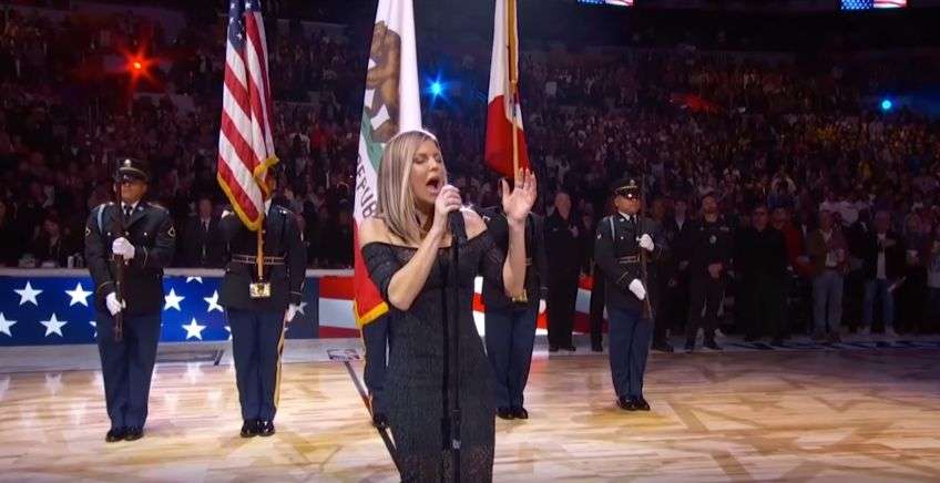 Takiego dramatu dawno nikt nie słyszał. Fergie zmasakrowała amerykański hymn