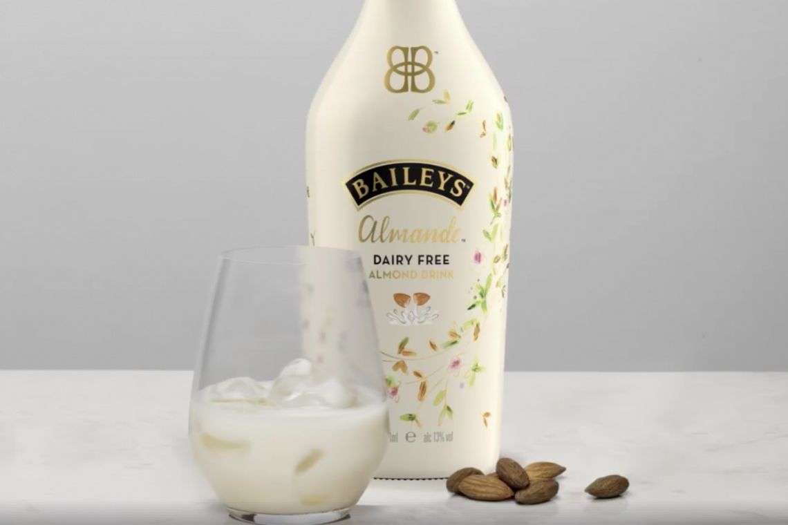 Wegański Baileys jest już dostępny. Konsumenci skaczą ze szczęścia