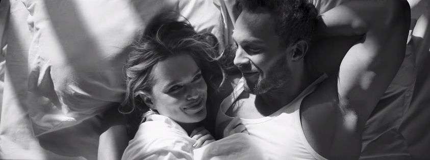 Piękny klip, świetny utwór i niesamowity wokal. Sławek Uniatowski nagrał nowy kawałek