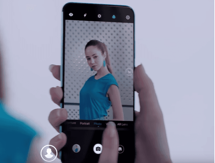 Ten telefon sam pomoże zrobić najlepsze zdjęcie. Zobaczcie wideo, które prezentuje jego możliwości