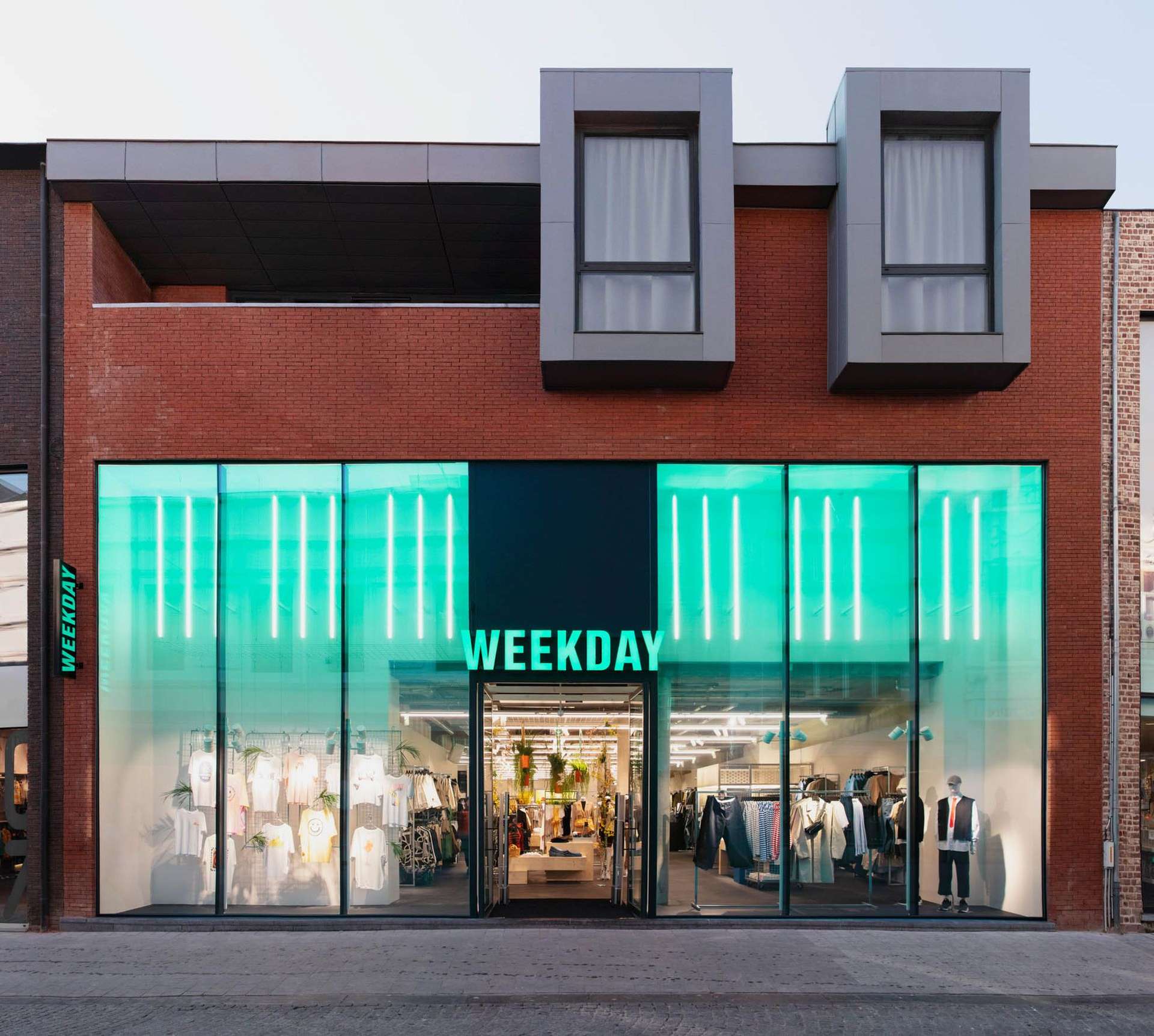 Weekday otwiera pierwszy sklep w Polsce. Szwedzka marka młodzieżowa stara się używać głównie zrównoważonych materiałów