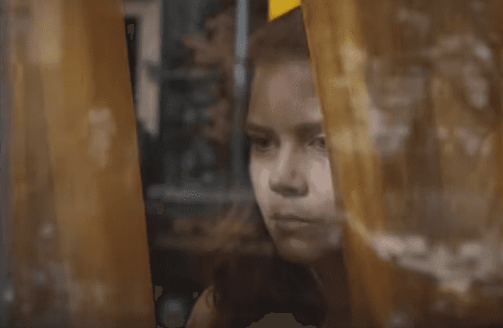 Jest zwiastun nowego thrillera z Amy Adams w roli głównej. „Kobieta w oknie” trafi do kin w maju 2020 roku