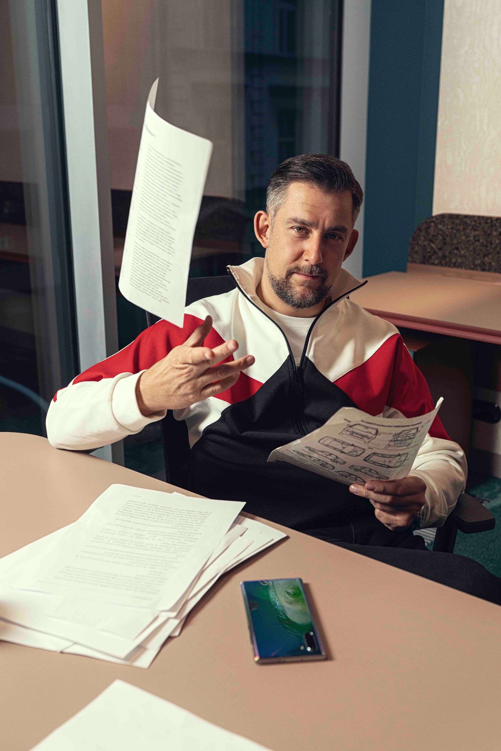 Sokół opowiada nam, jak prowadzi się kilka biznesów na raz, nie przestając tworzyć [wywiad]