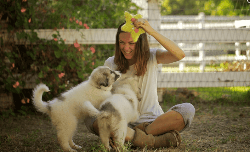 Dokument o parze, która ucieka z Los Angeles i zakłada farmę to list miłosny do naszej planety