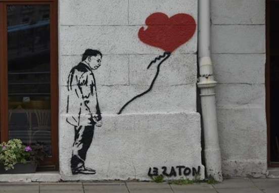 Mural z Jarosławem Kaczyńskim inspirowany Banksym. Sprawie przygląda się policja