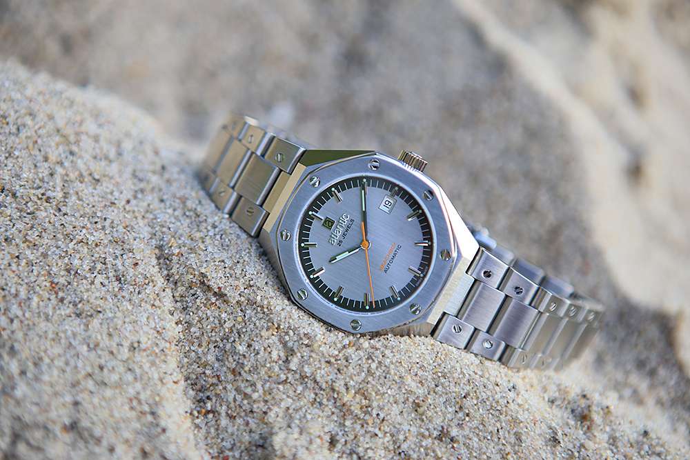 Powraca najfajniejszy zegarek lat 70.! Sprawdźcie reedycję kultowego BeachBoya marki Atlantic