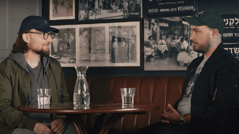 Jakub Żulczyk i Juliusz Strachota w szczerych rozmowach o tym „Co ćpać po odwyku”