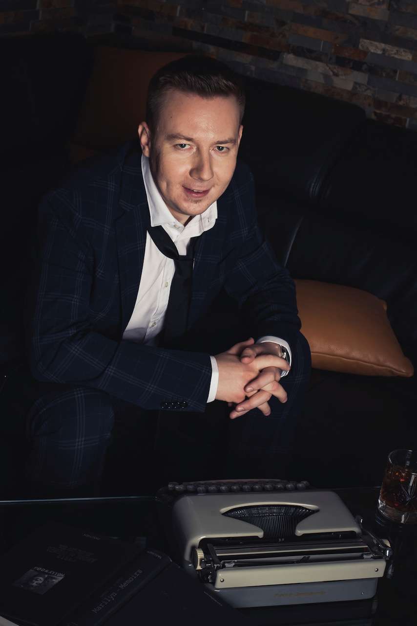 Wiktor Piątkowski opowiada o „Miłości do kwadratu" i współpracy z Netflixem [wywiad]