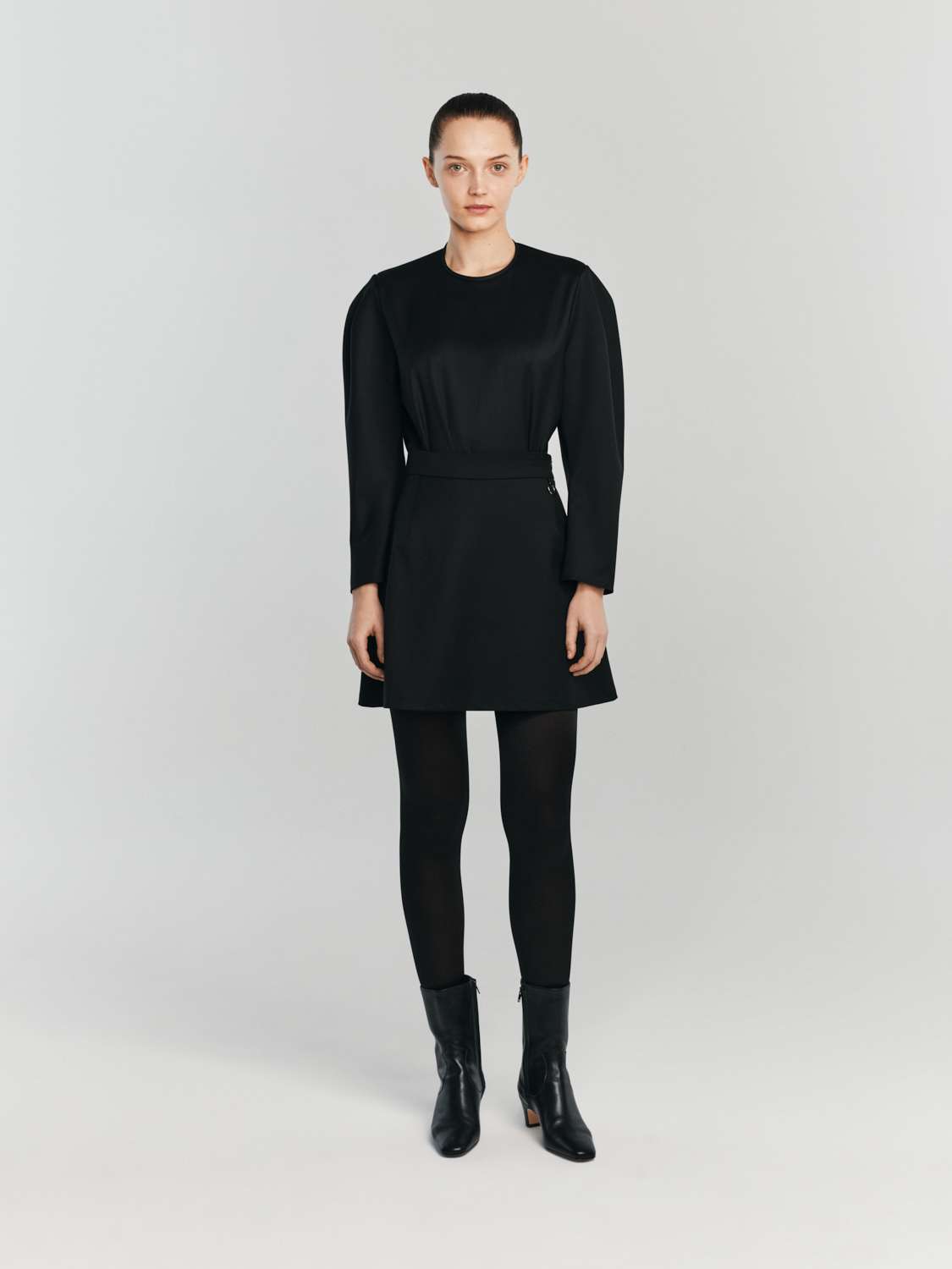 Mroczna i magiczna. Taka jest nowa kolekcja Ani Kuczyńskiej LUNA 21