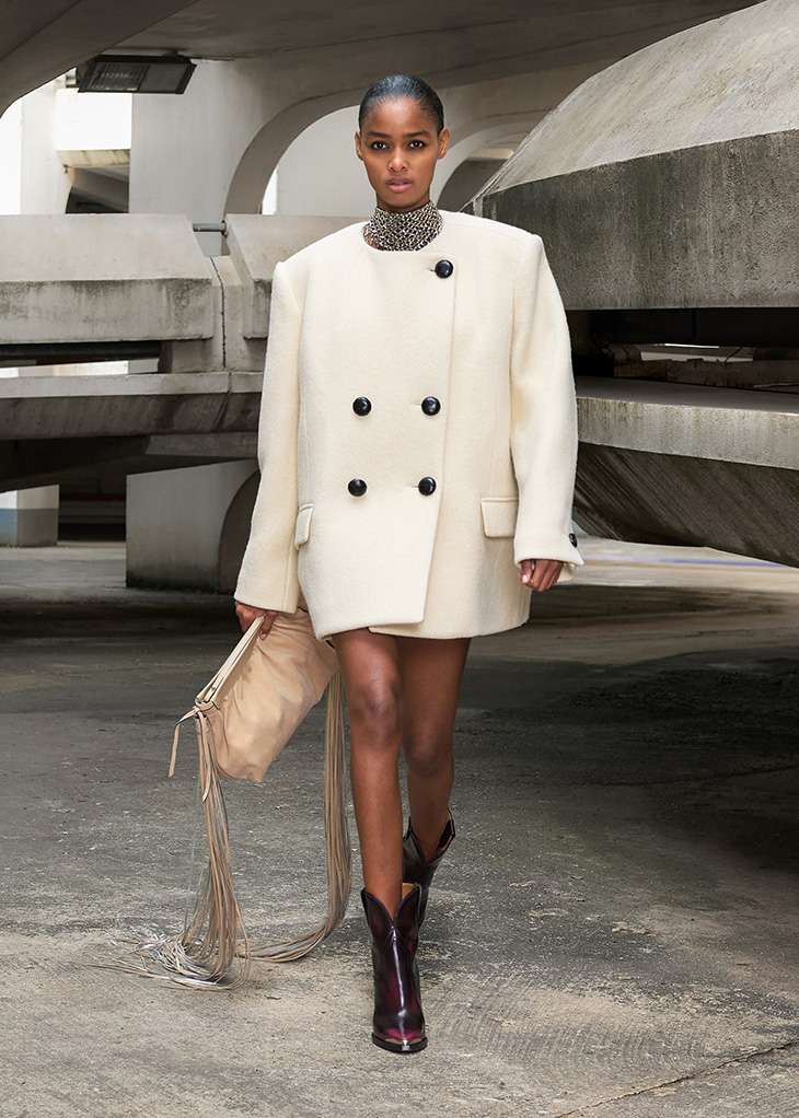 7 rewelacyjnych scenerii pokazów światowych kolekcji na jesień/zimę 2021/22