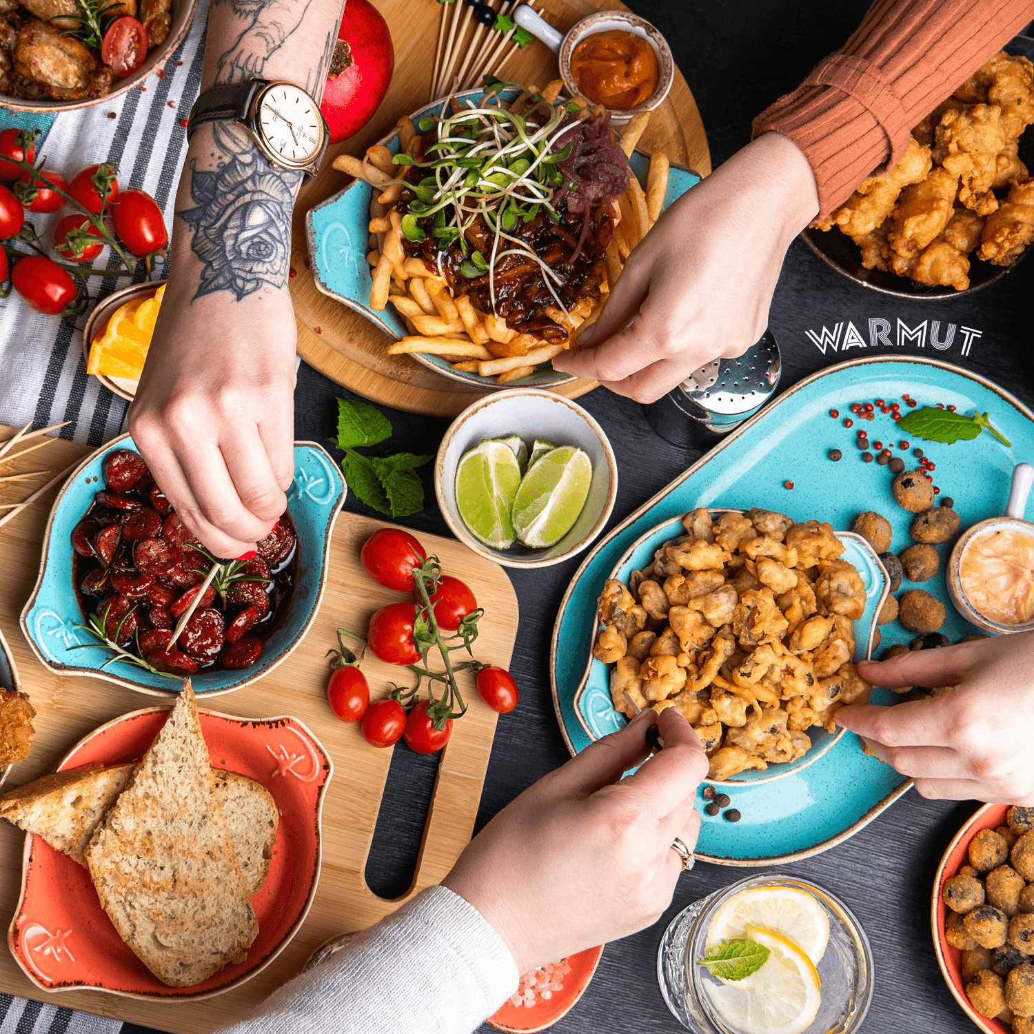 Śródziemnomorska kuchnia w duchu comfort food? Warmut prezentuje tapasowe nowości na wynos