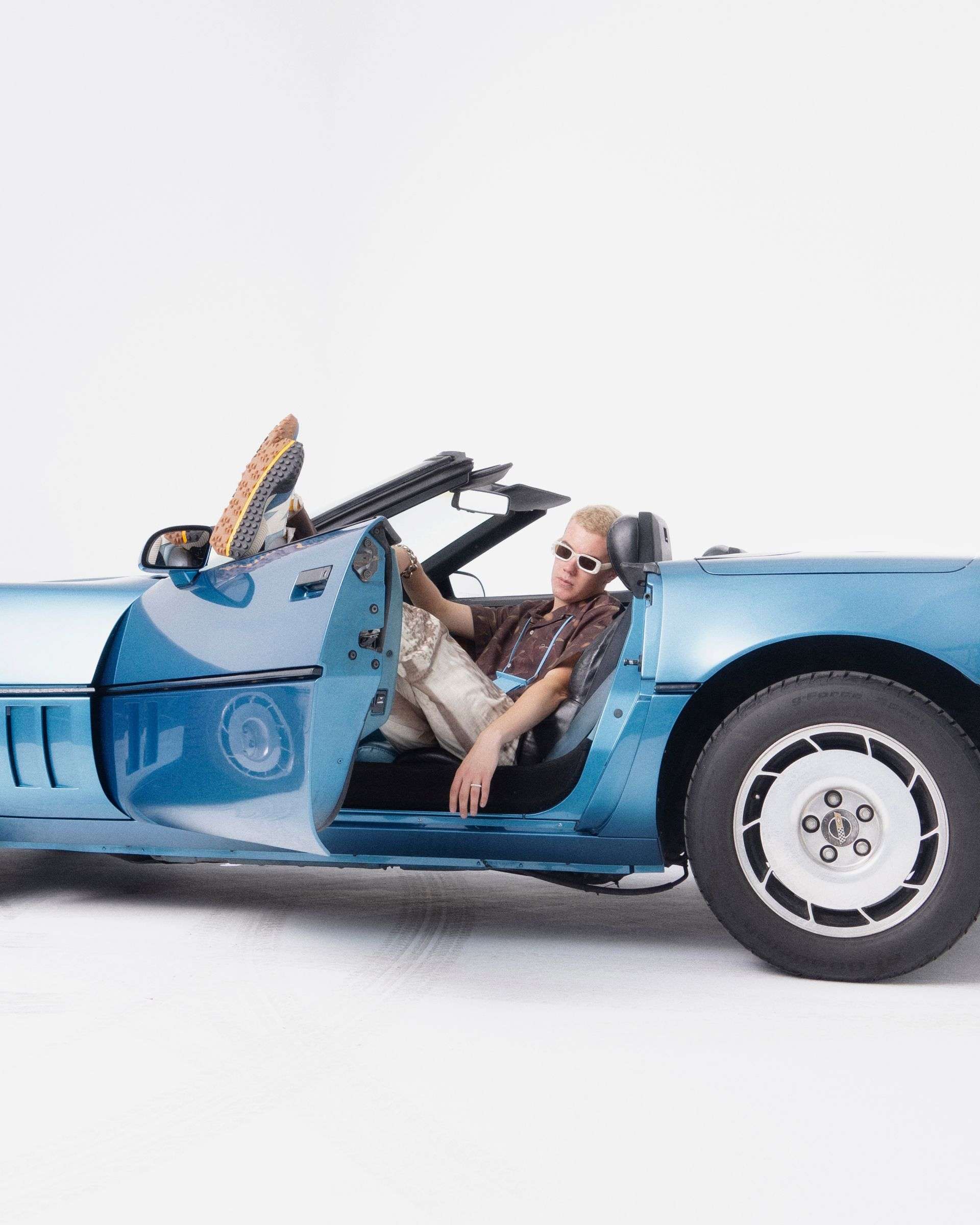 Przyszłość widziana z przeszłości. Tak wygląda retrofuturyzm w wydaniu New Balance