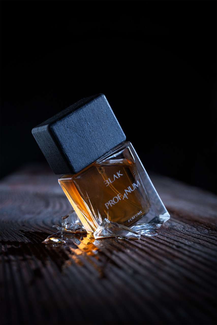 Było SACRUM, teraz pora na PROFANUM. Dziś premiera nowego zapachu Piotra Blaka z Sorry Boys