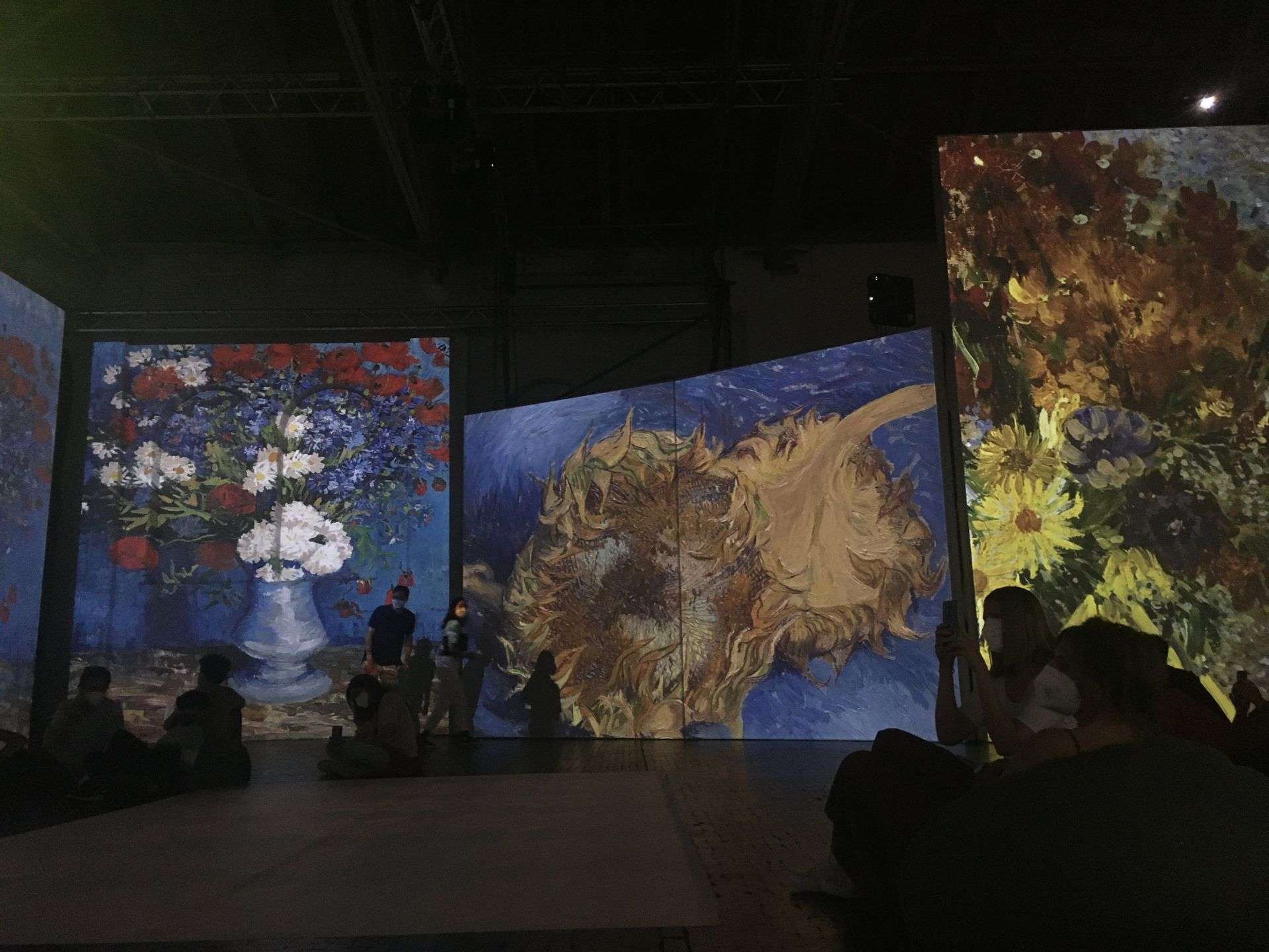 Twórcy multisensorycznej wystawy o Van Goghu teraz przygotują wystawę o ukraińskim artyście