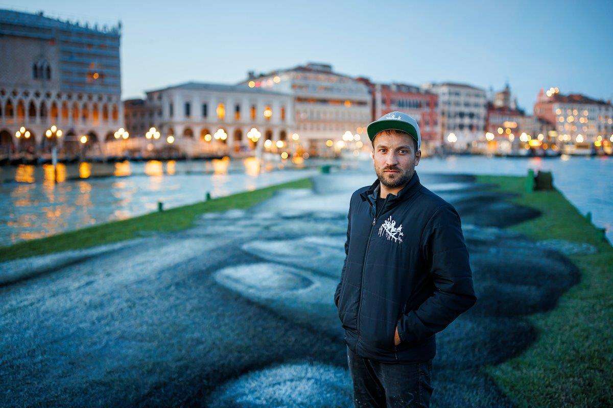 Artysta razem z marką Lavazza zabłysnęli wyjątkowym projektem podczas Biennale w Wenecji