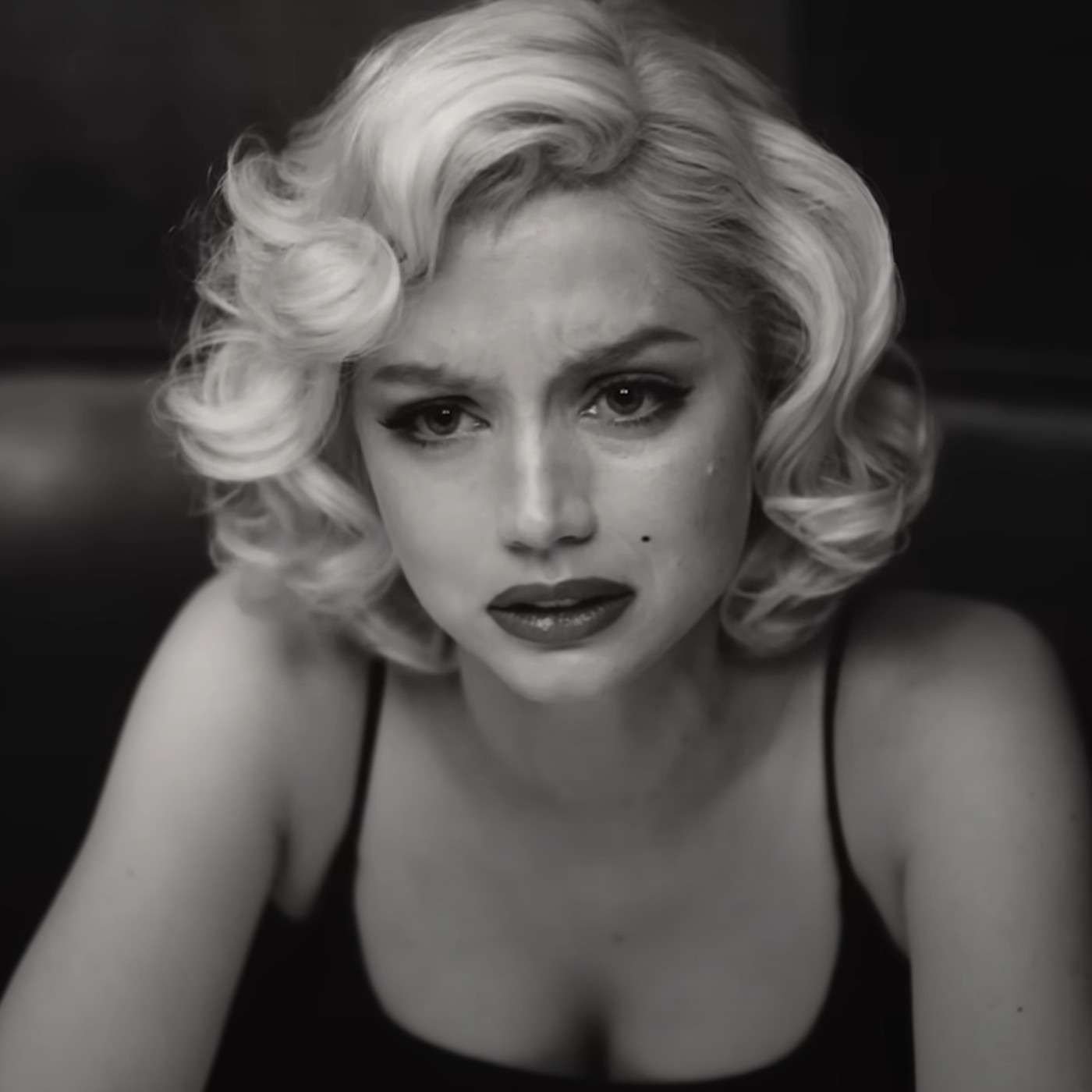 „Blonde” – Netflix wypuścił oficjalny trailer filmu o Marilyn Monroe. Jest niesamowity