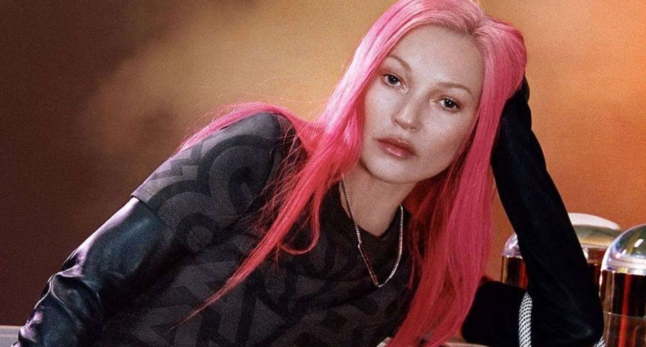 Kate Moss i powrót kultowych różowych włosów w kampanii Marca Jacobsa
