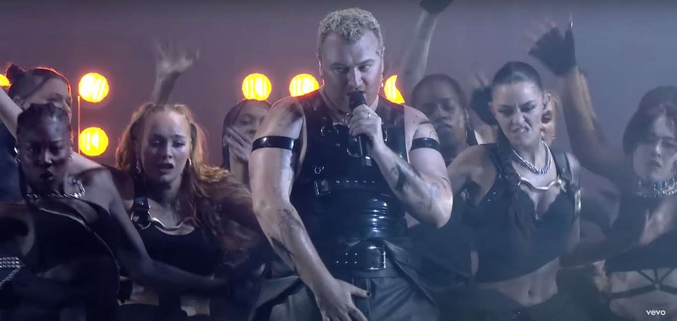 „Daddy, daddy”. Skargi po pikantnym występie Sama Smitha i Kim Petras