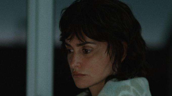 Penelope Cruz w przejmującym dramacie społecznym [RECENZJA]