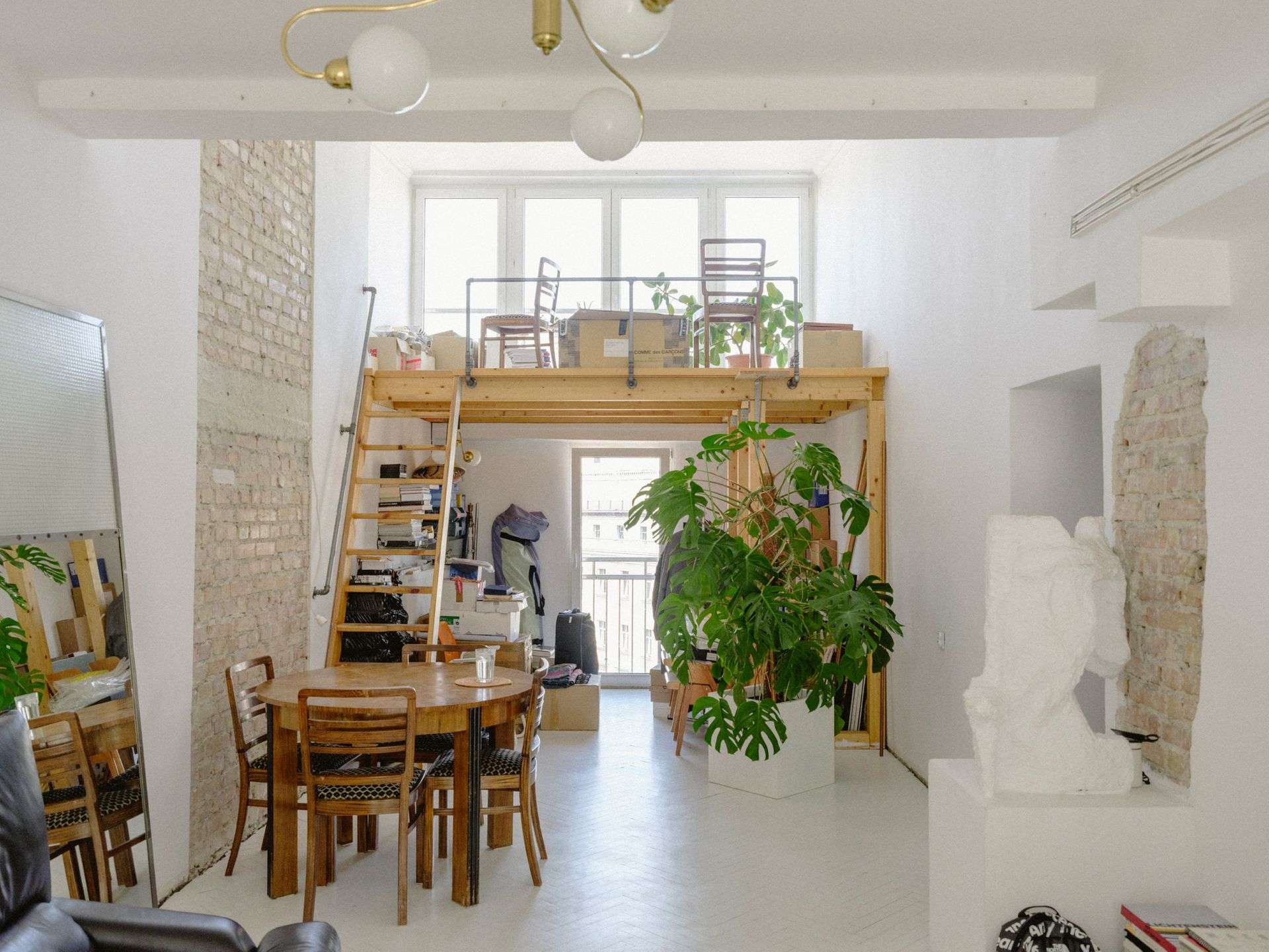 [Z archiwum K MAG] Otworzył Comme des Garçons w Polsce, prowadził „VICE”, kieruje klubem Jasna 1. Odwiedziliśmy Roberta Serka