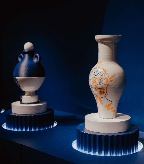 Polska ceramika w greckim duchu. Oto wyjątkowa kolekcja 12 waz stworzonych przez najmodniejsze rodzime pracownie