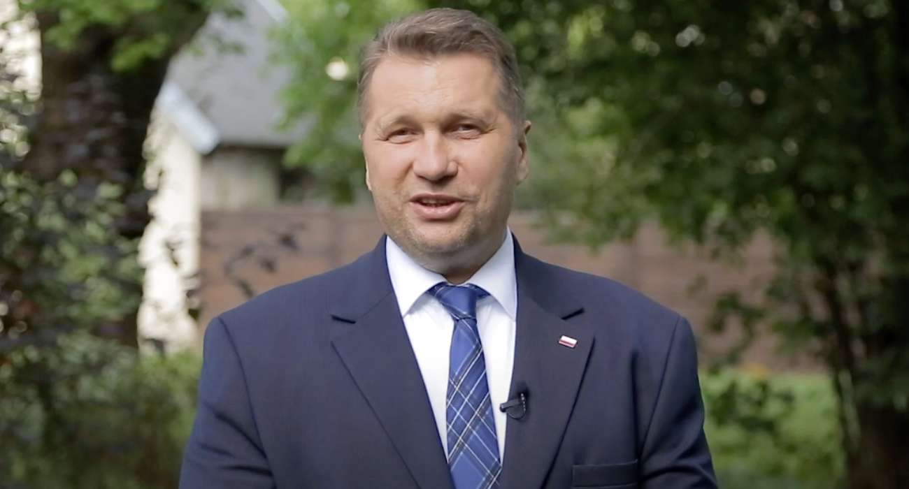 Dzika impreza techno w dworku, gdzie biuro ma poseł Czarnek. „Szczyt chamstwa”