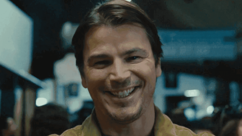 Josh Hartnett jako seryjny zabójca w mrocznym zwiastunie filmu „Trap” [WIDEO]
