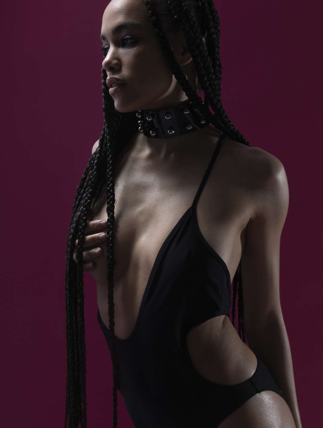 Piękna Bergaza Martinez Finita Laura De Las Mercedes w sesji „Wet Leg” Natalii Skotnickiej