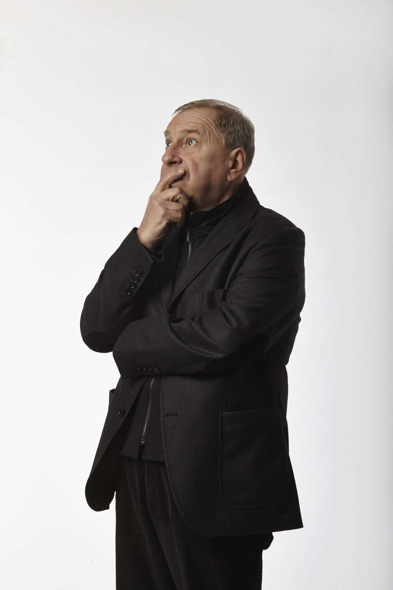 Jerzy Stuhr: „A w tej scenie gdzie pan by sobie znalazł miejsce?”, pytał Kieślowski. Wspominamy wywiad z wybitnym aktorem