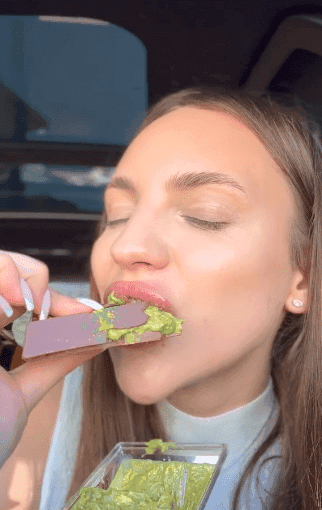 Dubajska czekolada hitem internetu. Jej cena zwala z nóg [WIDEO]