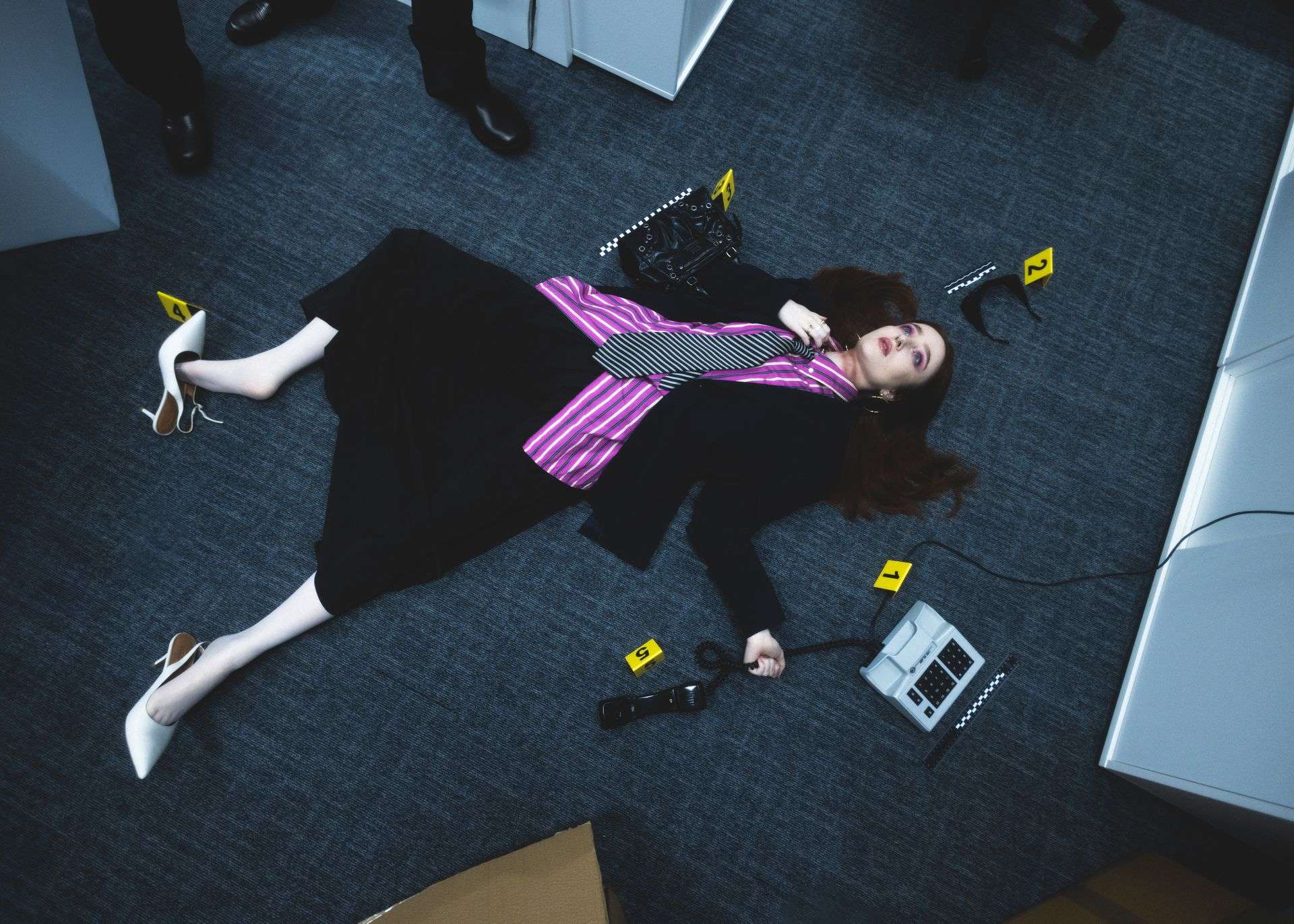 Zrobił sesję zdjęciową inspirowaną miejscami zbrodni. Rozmawiamy z Tomkiem Janusem