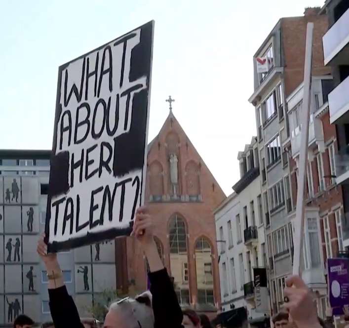 Winny gwałtu student medycyny uniknął kary. Sędzia: „Jest młody i utalentowany”