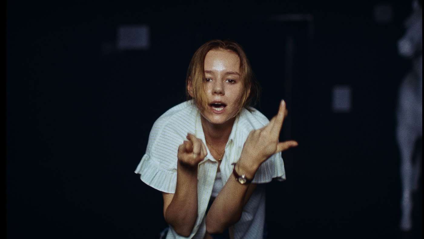 Polskie szkoły filmowe, historie prawdziwe. Rozmawiamy z Korkiem Bojanowskim, reżyserem „Utraty równowagi”