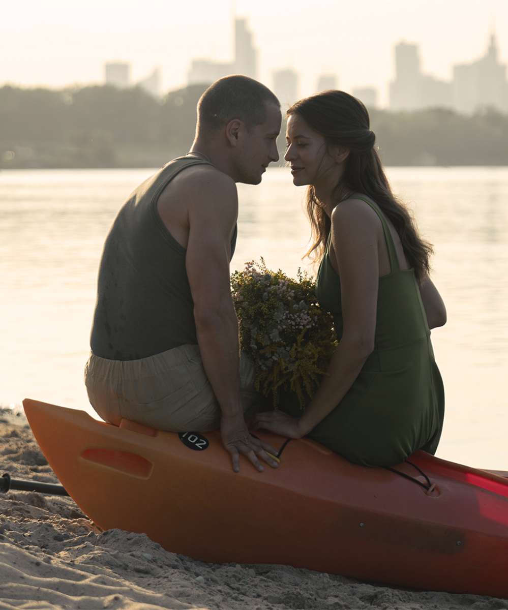 Kim jest facet „miś”? Polski film o „wiecznych chłopcach” podbija Netflixa – jest numerem jeden