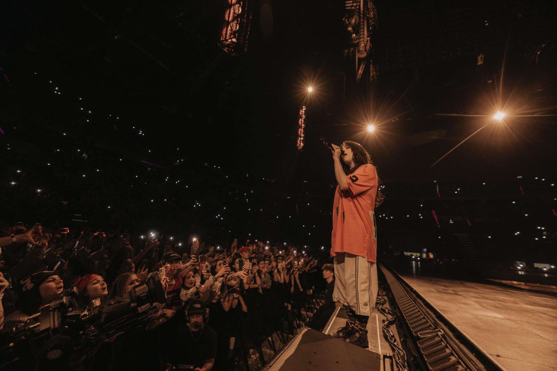 Radość i wzruszenie – Billie Eilish w Krakowie [RECENZJA]