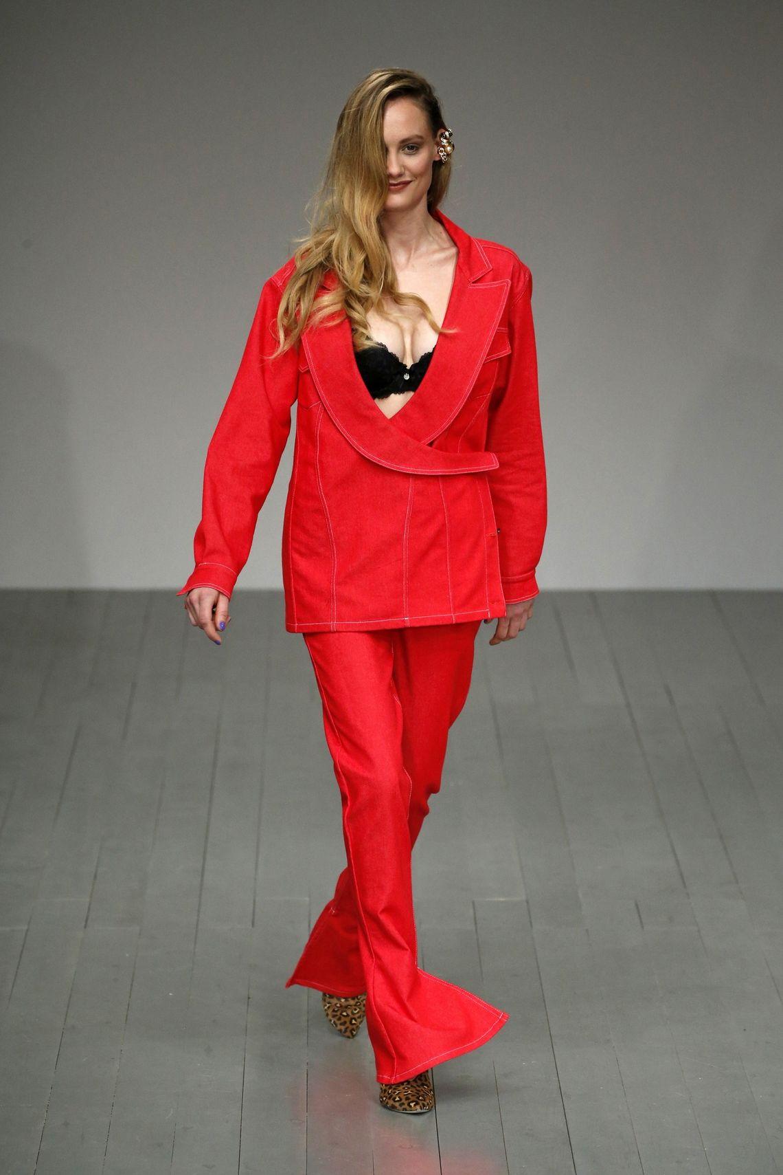 Marta Jakubowski pokazała kolekcję inspirowaną Whitney Houston i supermodelkami lat 90.