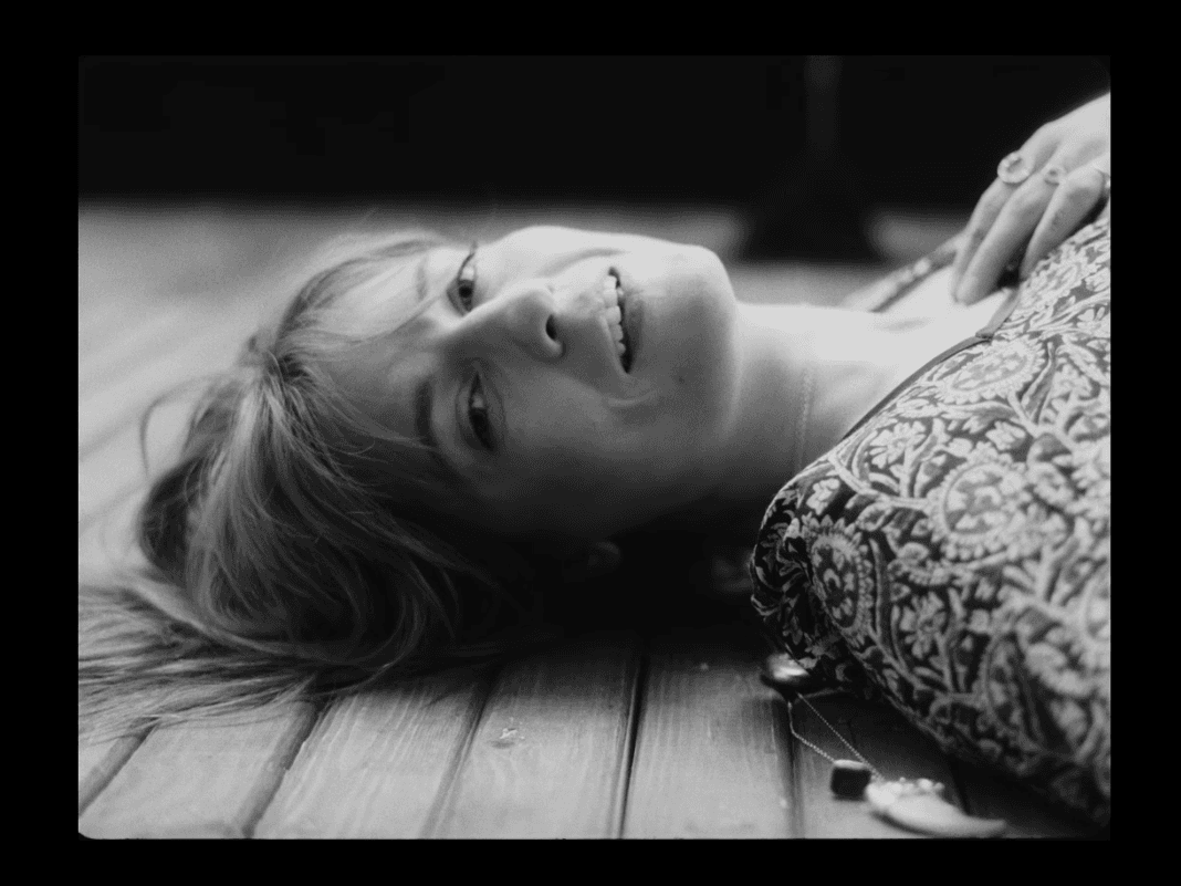 Florence + The Machine powróciła z nową piosenką! "Sky Full of Song" to wielki refren i minimalistyczny klip