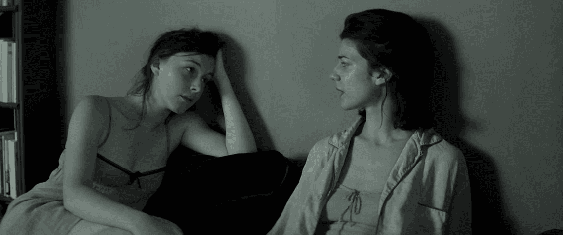 Romantyczna, stylowa tragikomedia od mistrza francuskiego kina. Film ukazuje nietypowy trójkąt