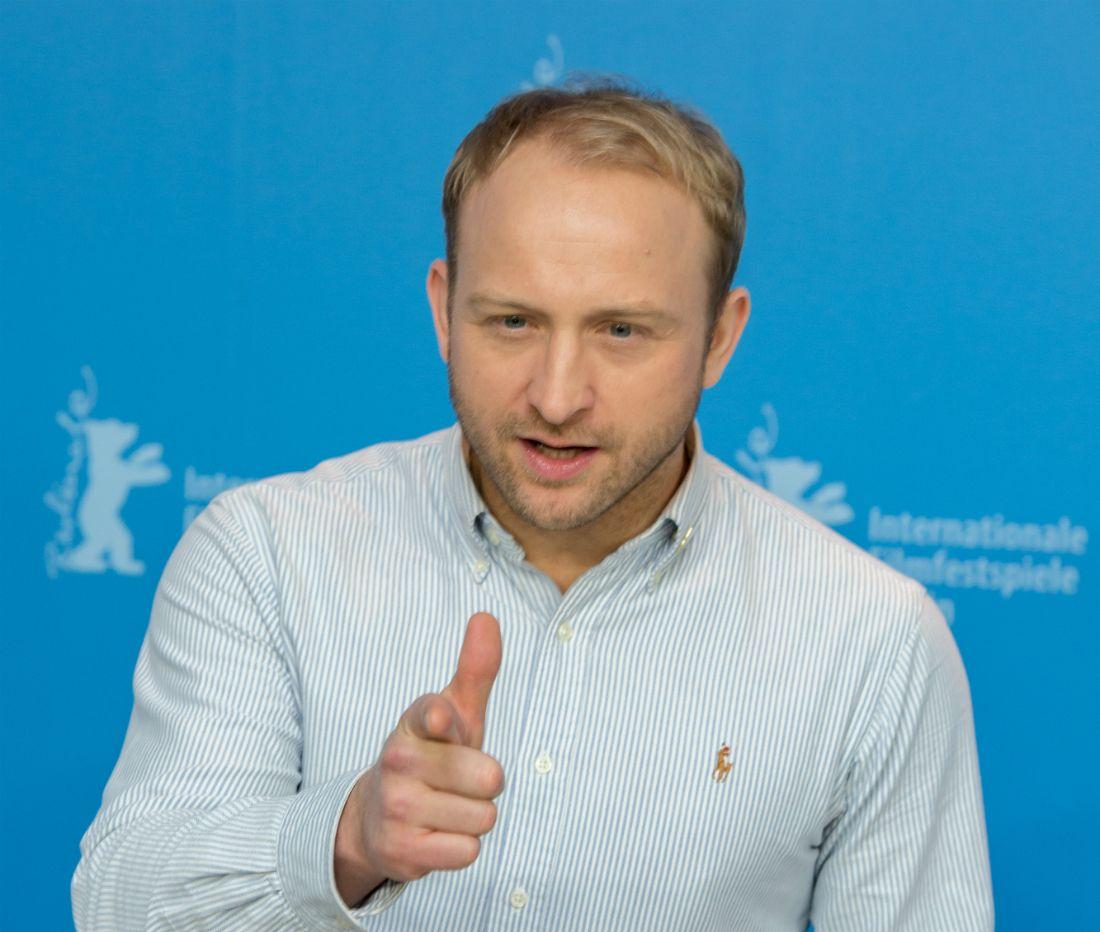 Borys Szyc nie do poznania. Aktor wcielił się w rolę Józefa Piłsudskiego.