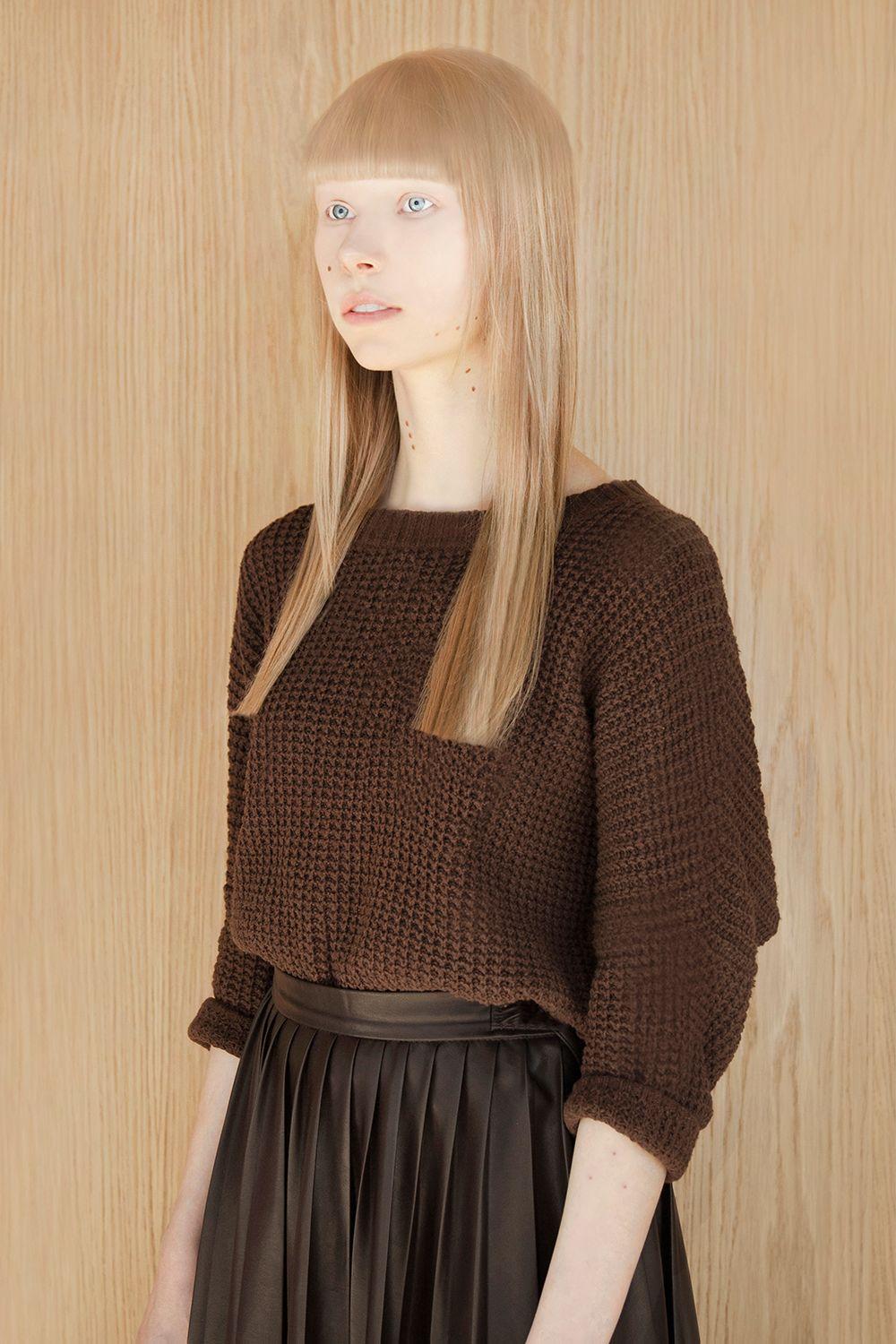 Negatyw serii zdjęć legendarnej fotografki Cindy Sherman w projekcie polskiej artystki Antoniny Konopelskiej