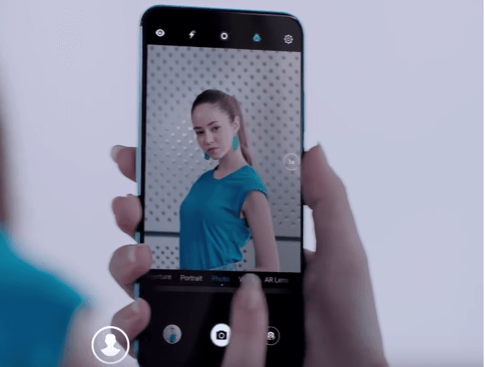 Ten telefon sam pomoże zrobić najlepsze zdjęcie. Zobaczcie wideo, które prezentuje jego możliwości