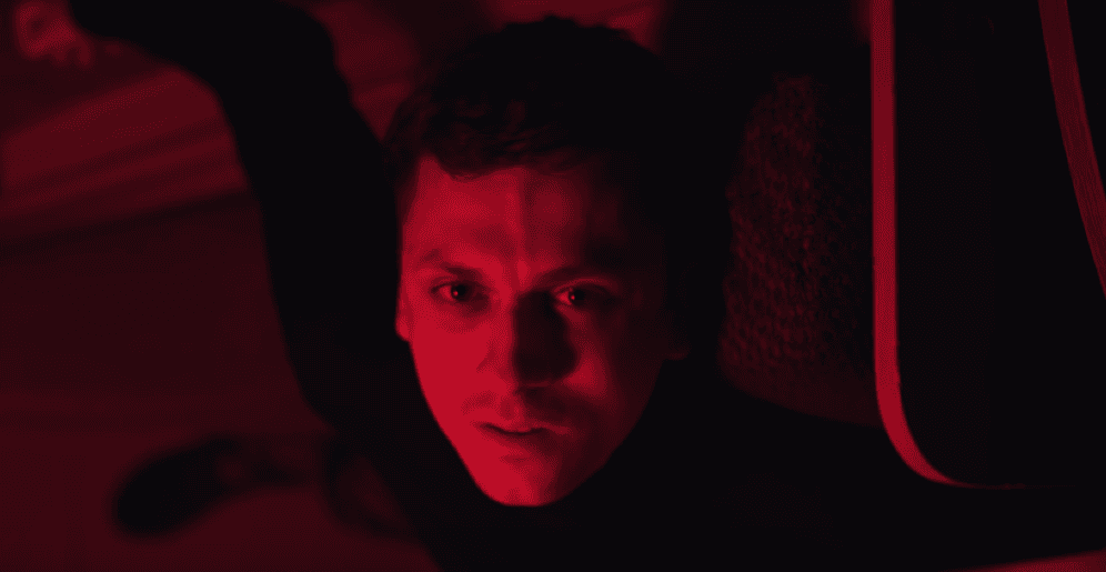 Nowy teledysk Baascha jest duszny i pełen napięcia