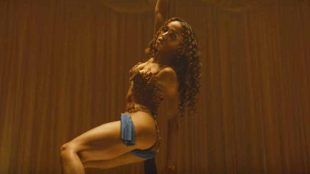 FKA twigs tańczy na rurze i spada do piekła w nowym niesamowitym klipie