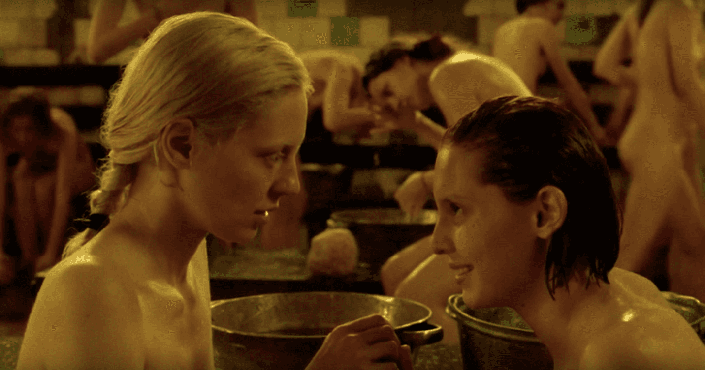 "Wysoka dziewczyna" to opowieść o kobietach, które próbują na nowo poskładać strzaskane życiorysy. Film już w kinach