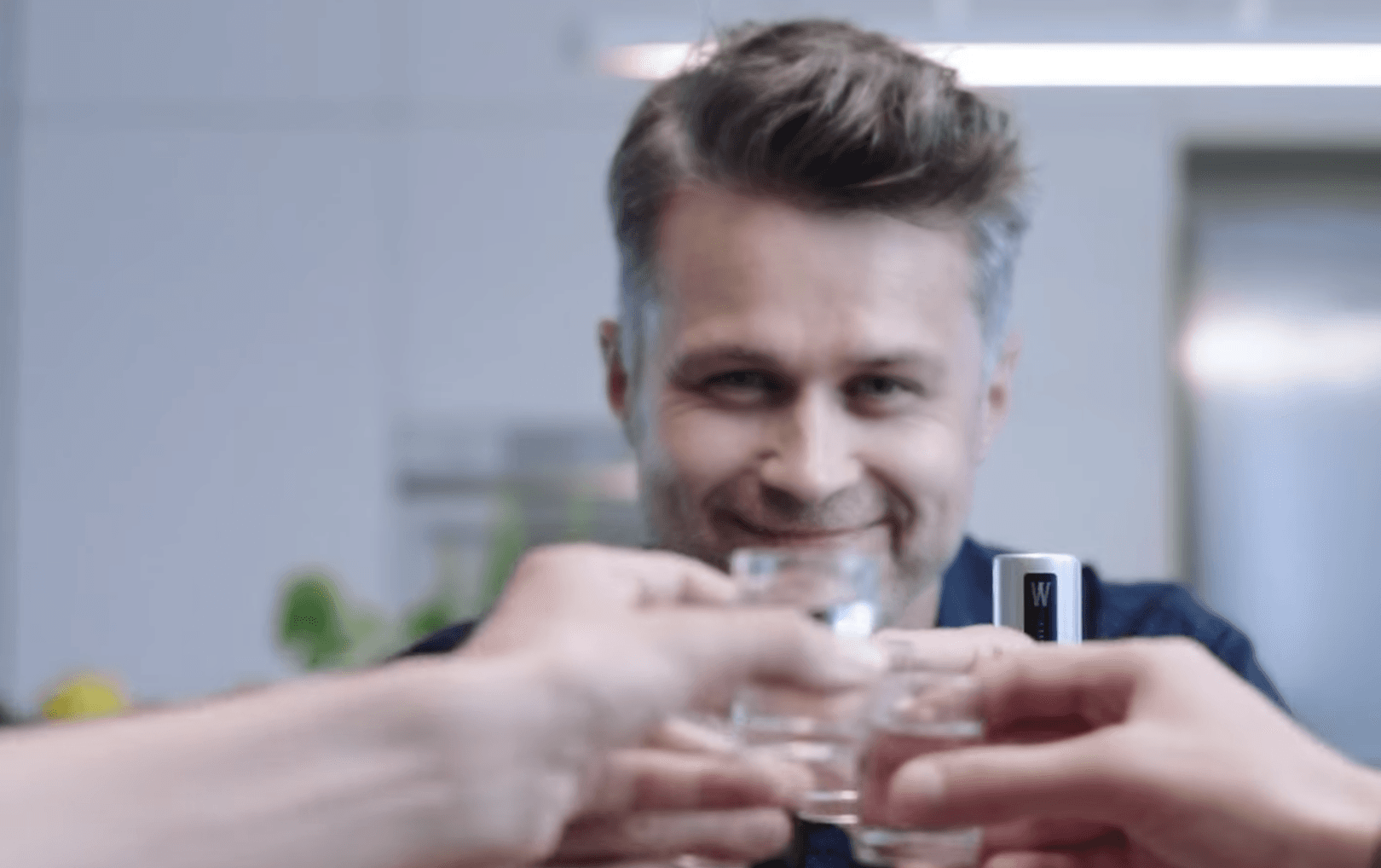 Nie ma wbudowanej pamięci operacyjnej, ale ma swoją historię. Poznaj ikonę spotkań w nowej butelce!