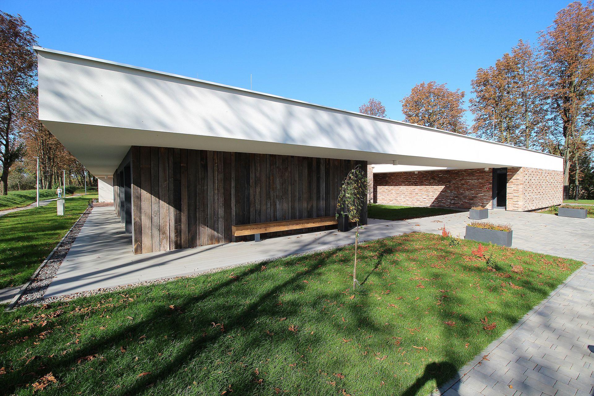 W Jankowicach powstał „DOM” dla bezdomnych i potrzebujących – zbudowano go z materiałów z recyklingu