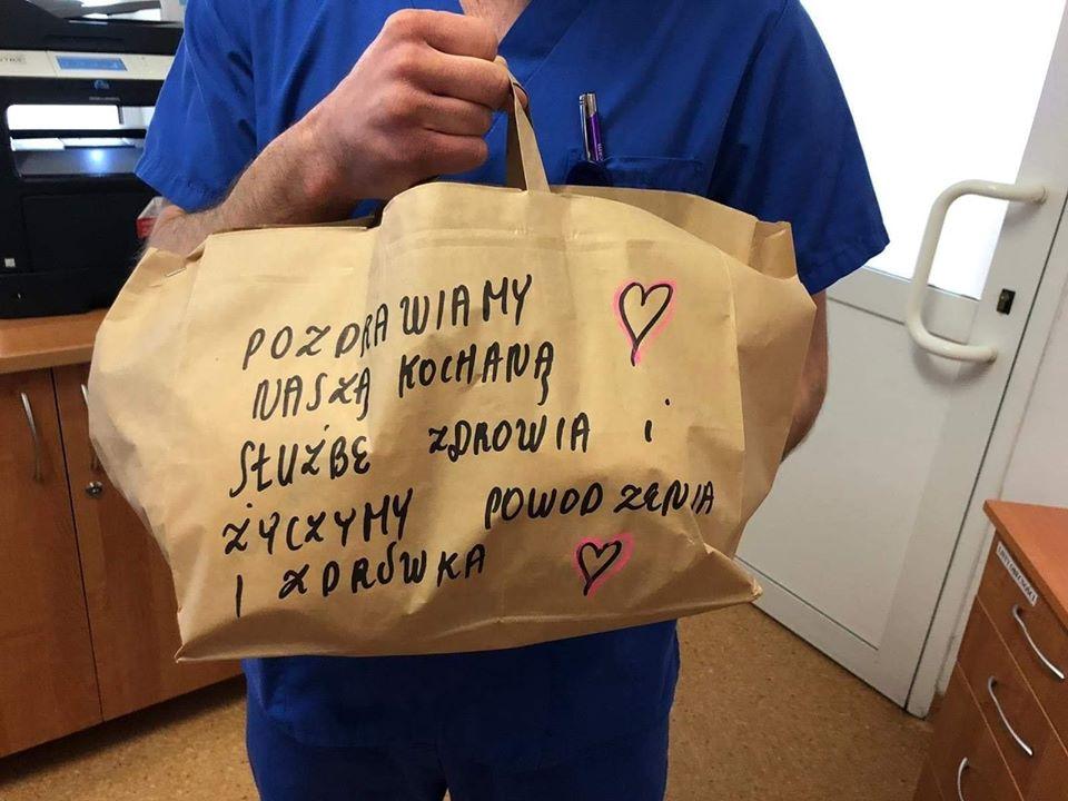 Polskie firmy i restauracje łączą siły, wspierając służbę zdrowia