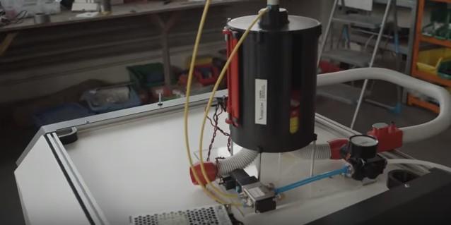 Tanie respiratory z drukarki 3D? Start-up z Krakowa ma już ulepszony prototyp