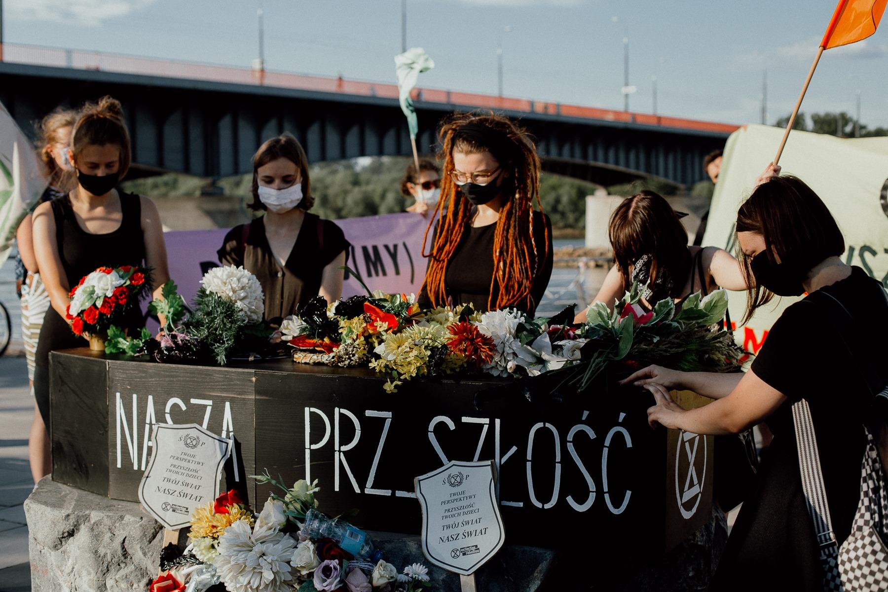 Extinction Rebellion przejmuje stolicę. Marsze dla Klimatu, wykłady i blokady